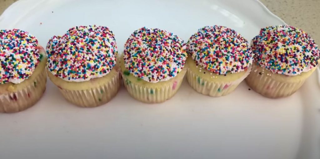 Confetti Sprinkle Cupcakes Recipe