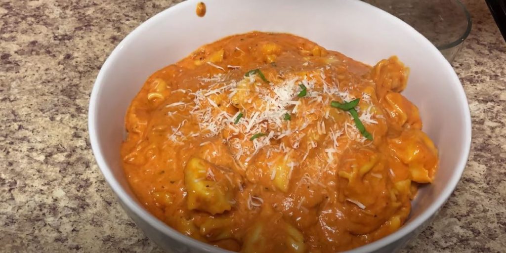 Creamy Tomato-Basil Sauce Recipe