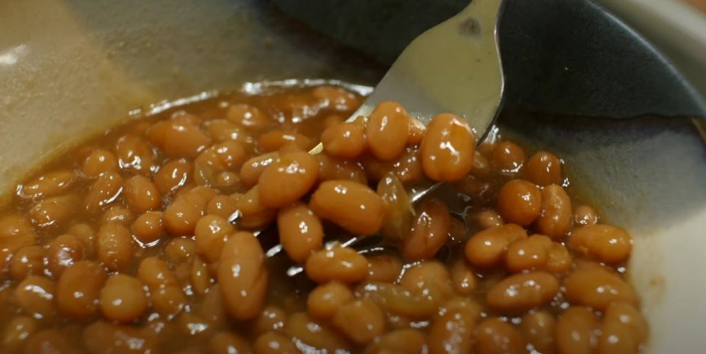 Easy Stovetop Baked Beans Recipe