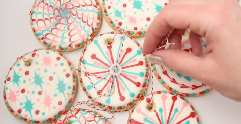 edible-cookie-ornaments-recipe