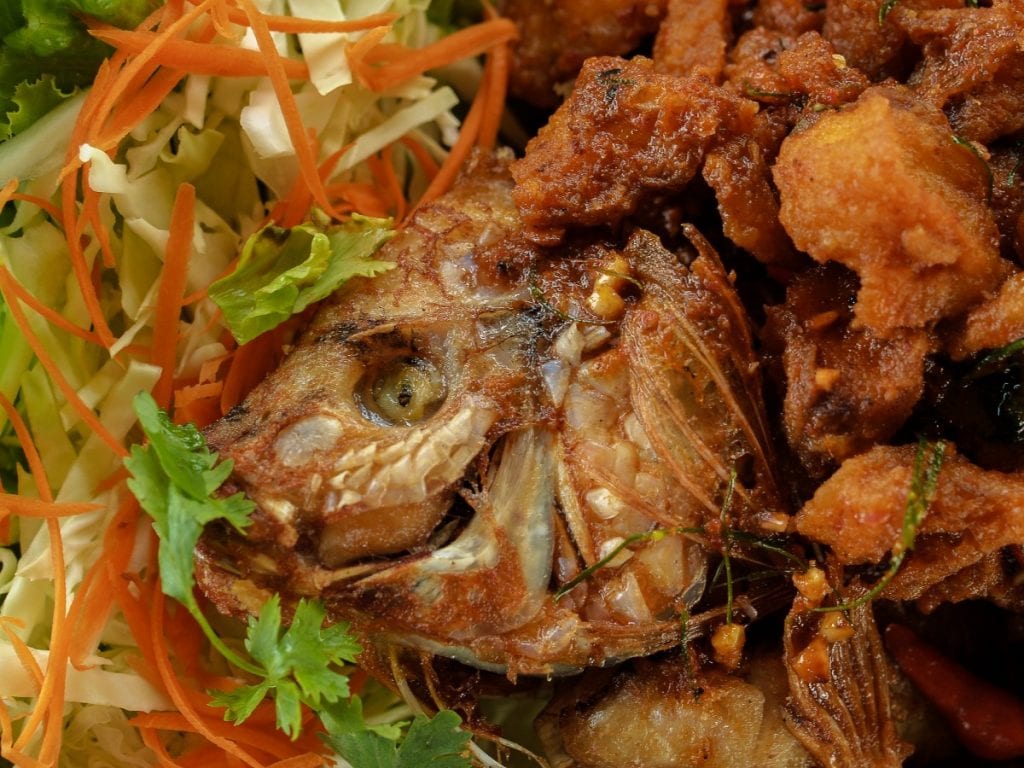 fried fish with sweet chili and garlic