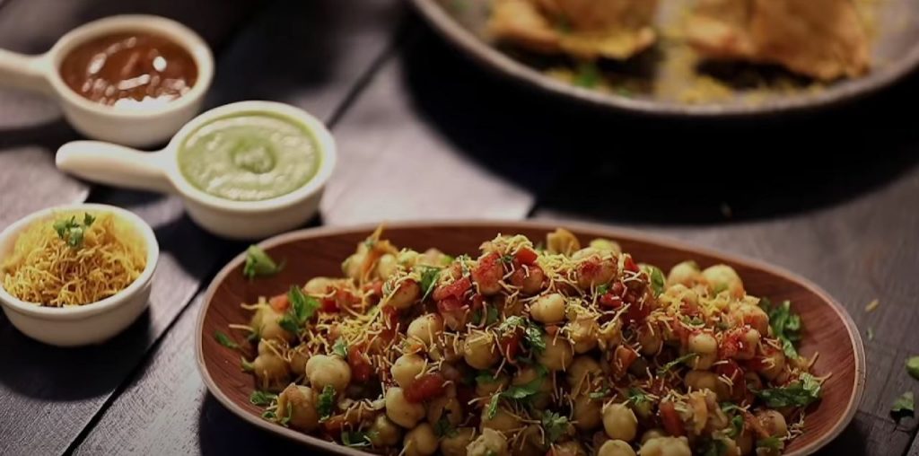 Indian Chickpea Chaat Salad Recipe