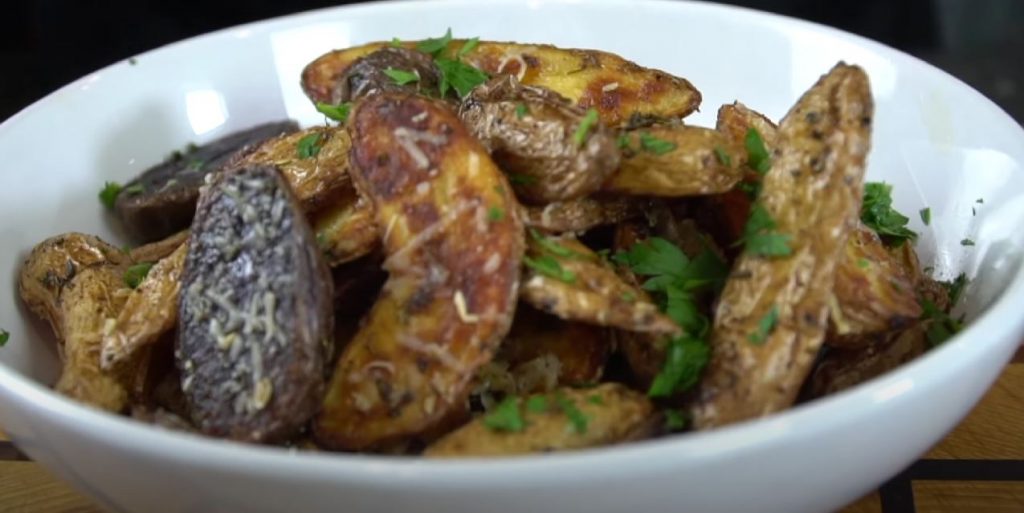 Lemony Salt-Roasted Fingerling Potatoes Recipe