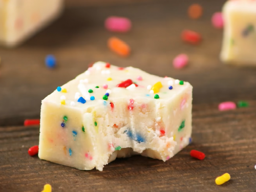 no-bake-chocolate-birthday-cake-fudge-recipe