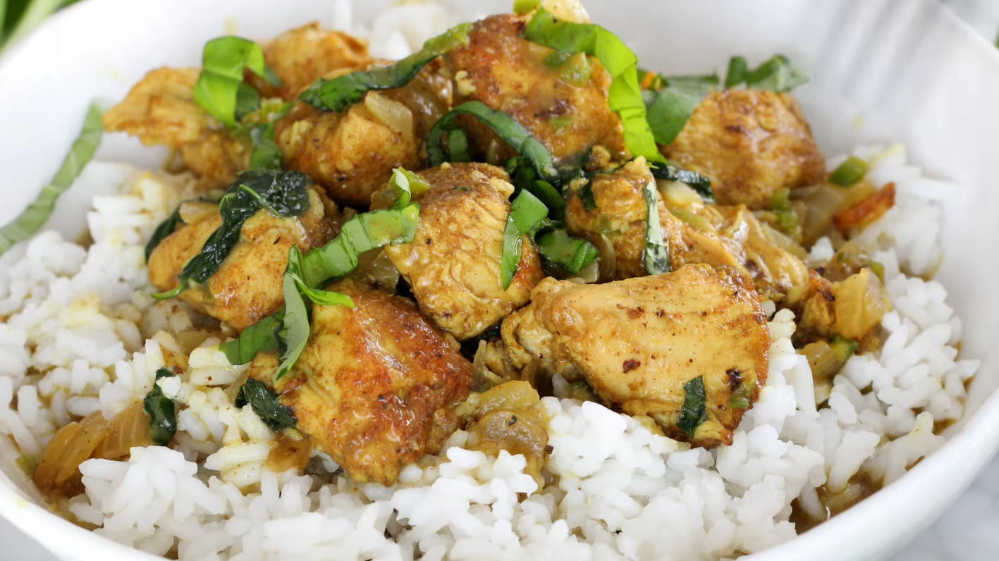 https://recipes.net/wp-content/uploads/2021/03/one-pot-basil-chicken-coconut-curry-recipe.png