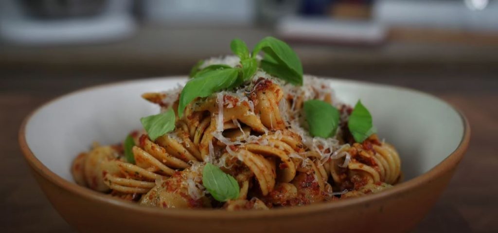 Spaghetti with Pesto Rosso