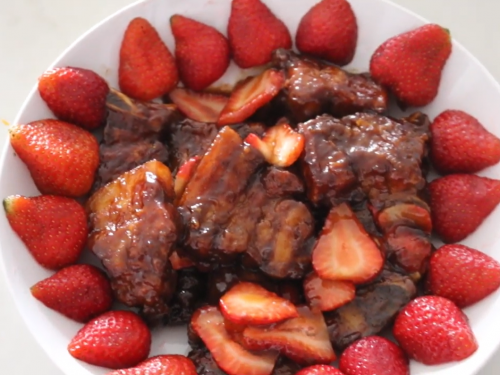pork-with-strawberry-herb-sauce-recipe