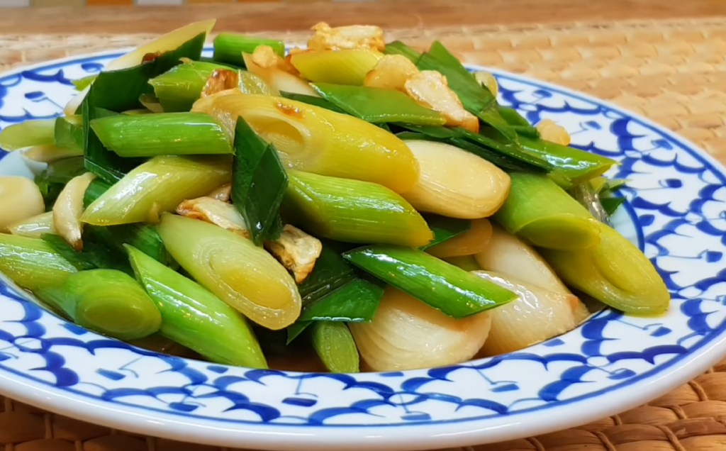 sauteed-leeks-with-chestnuts-recipe
