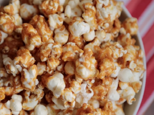 spicy-caramel-popcorn-clusters-recipe