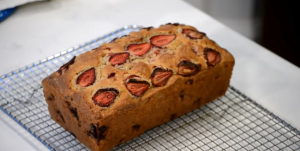 strawberry-pecan-quick-bread-recipe