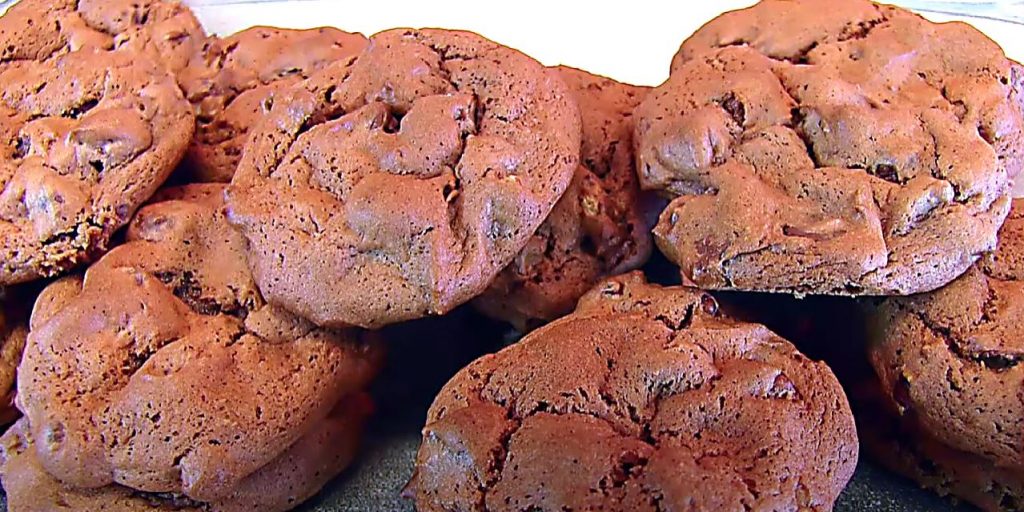 Whip-Up German Chocolate Cookies Recipe