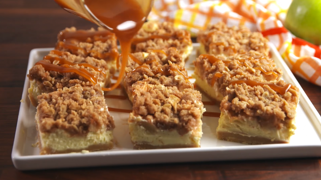 caramel-apple-cheesecake-bars-recipe