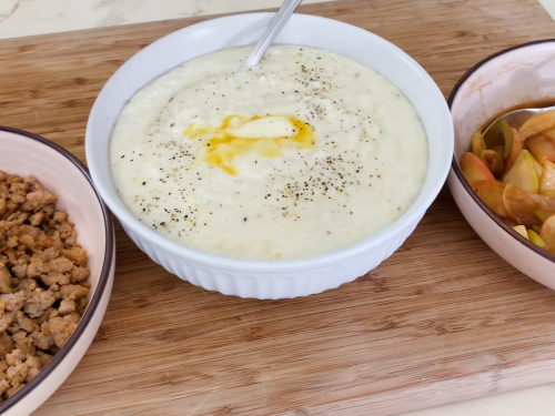 cheddar-cheese-grits-with-turkey-sausage-recipe