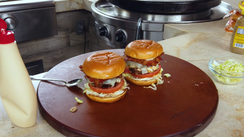 chile-stuffed-cheeseburger-recipe