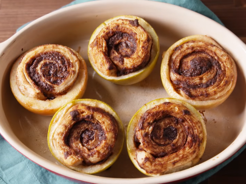 cinnamon-roll-stuffed-baked-apples-recipe