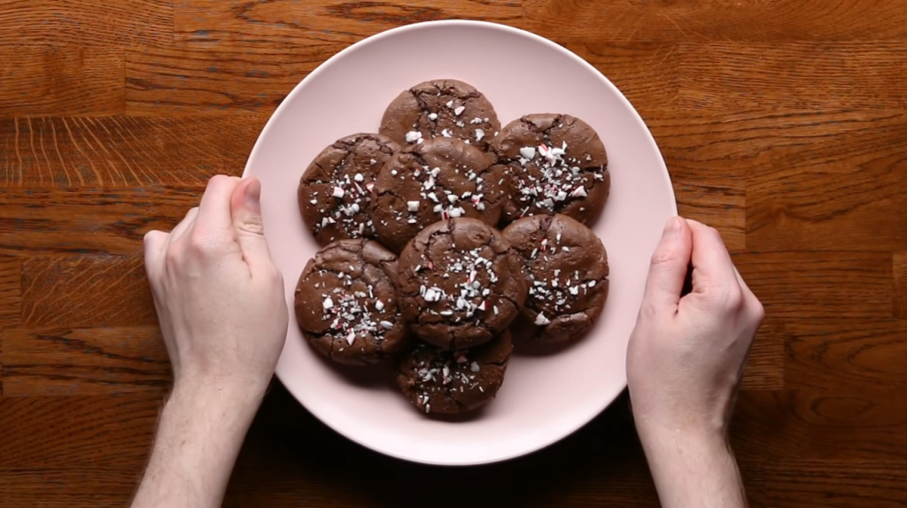 double-peppermint-crunch-cookies-recipe