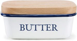 enamel-butter-boat-with-beechwood-lid