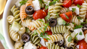 greek-tzatziki-pasta-salad-recipe