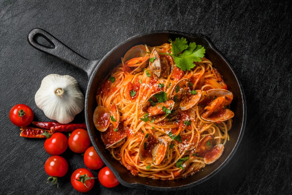 ボンゴレパスタ　Spaghetti with clam and tomato