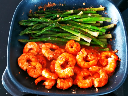 sheet-pan-lemon-butter-garlic-shrimp-with-asparagus-recipe