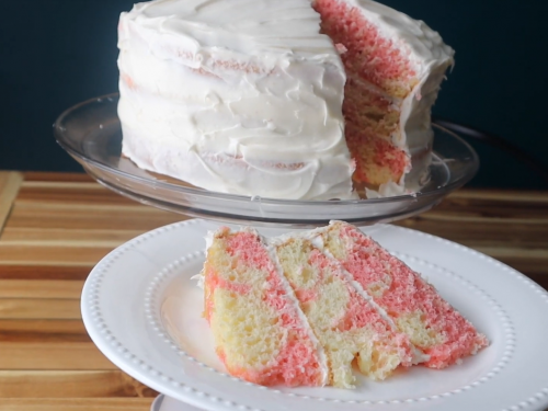 strawberry-swirl-lemon-cake-recipe