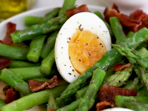 asparagus-salad-with-hard-boiled-eggs-&-creamy-dijon-dressing-recipe
