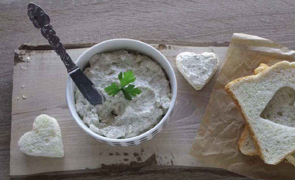 Herbed Cottage Cheese Spread Recipe