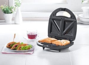 sandwich maker machine and sandwiches