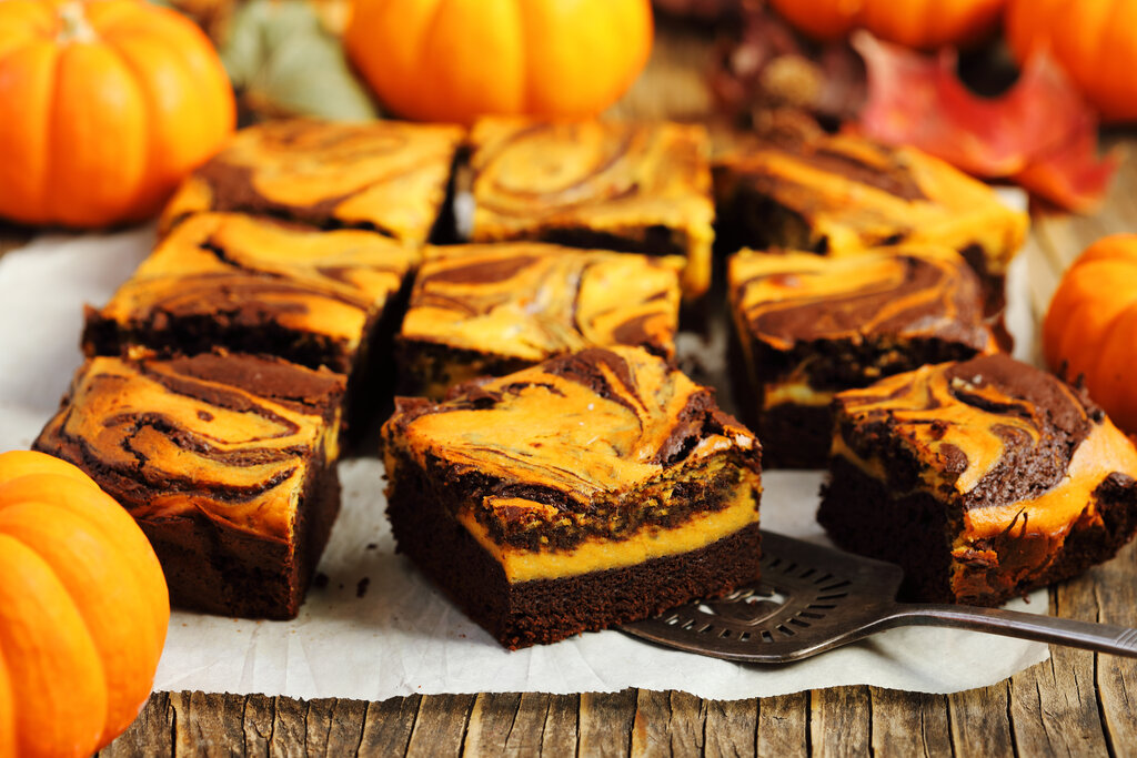 Easy Pumpkin Brownies Recipe, fudgy chocolate brownies with cream cheese filling