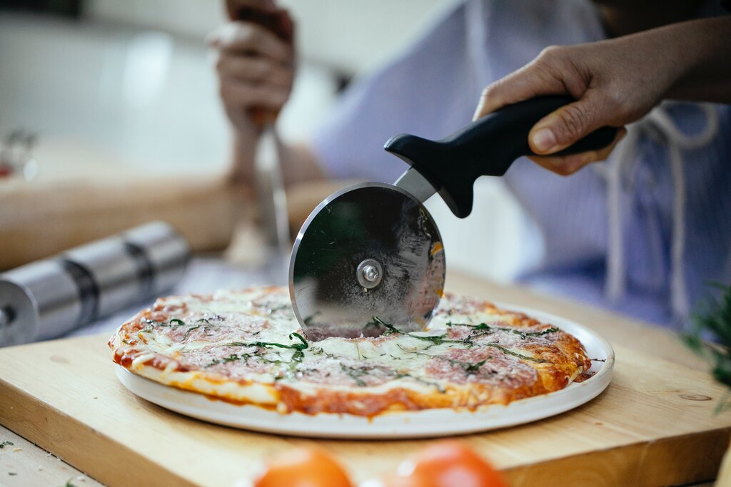 18 Pizza Cutter by KitchenStar  Sharp Stainless Steel Slicer Knife 