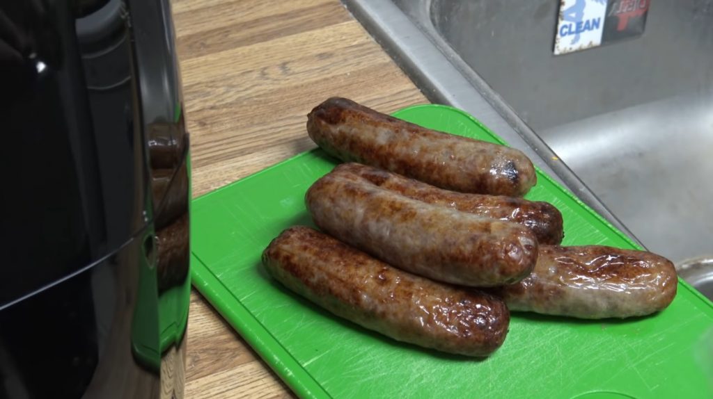 Cooking brats clearance in air fryer