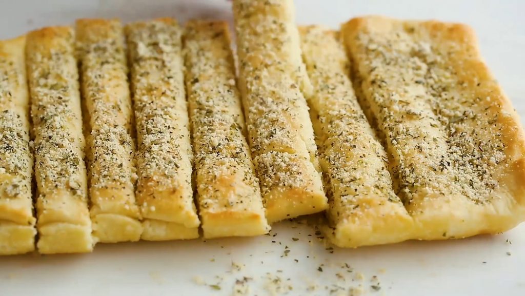 cheese-sticks-recipe-pizza-hut-copycat