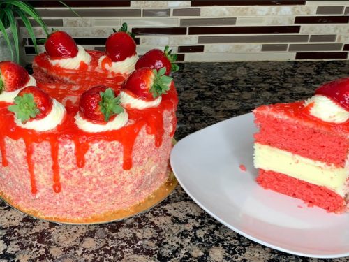 strawberry-crunch-cake-recipe