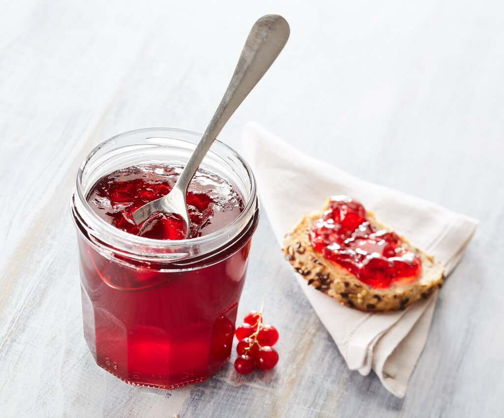 Simple and Easy Cranberry Jelly Recipe, jellied cranberry sauce made from fresh cranberries and oranges