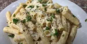 four-cheese-pasta-recipe-cheesecake-factory-copycat