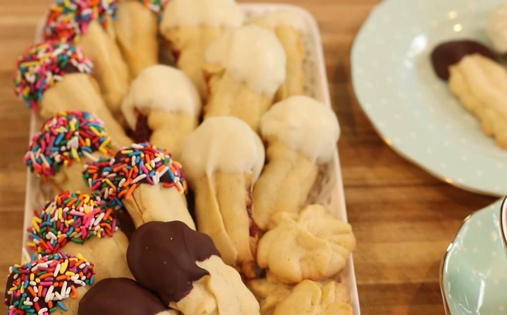 Italian butter cookies on a plate