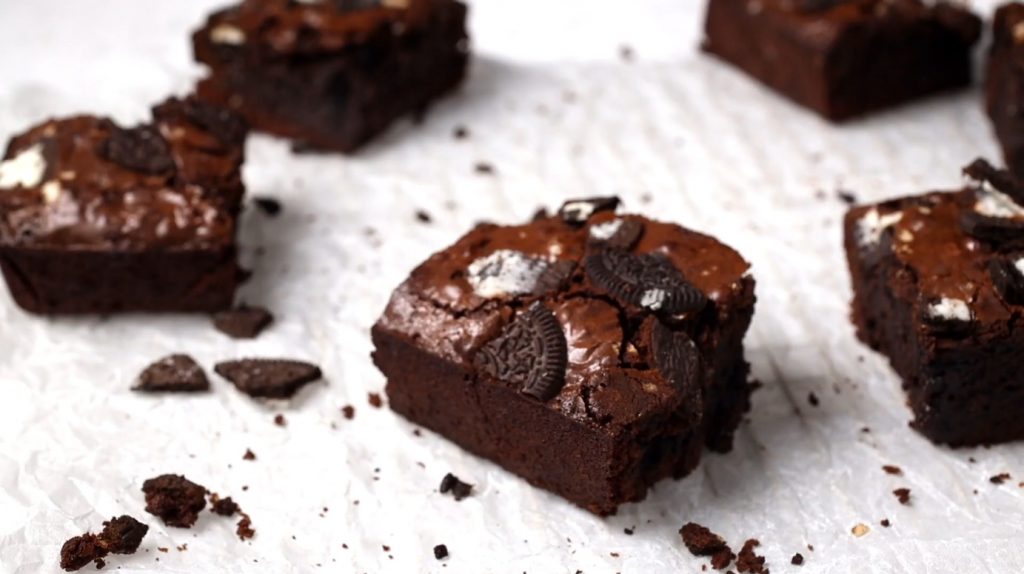 oreo-cookie-brownies-recipe