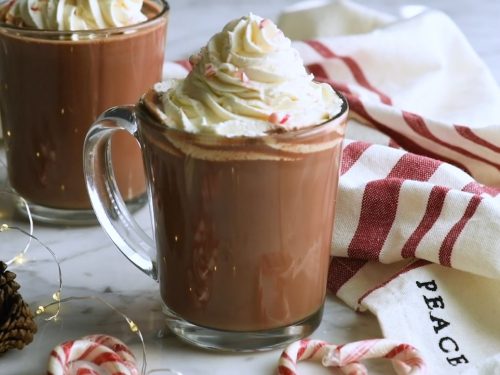 peppermint-hot-chocolate-starbucks-copycat