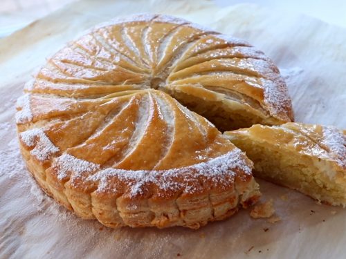 Pithivier Recipe, Galette de Rois with frangipane, delicious French puff pastry pie desesrt with creamy almond filling