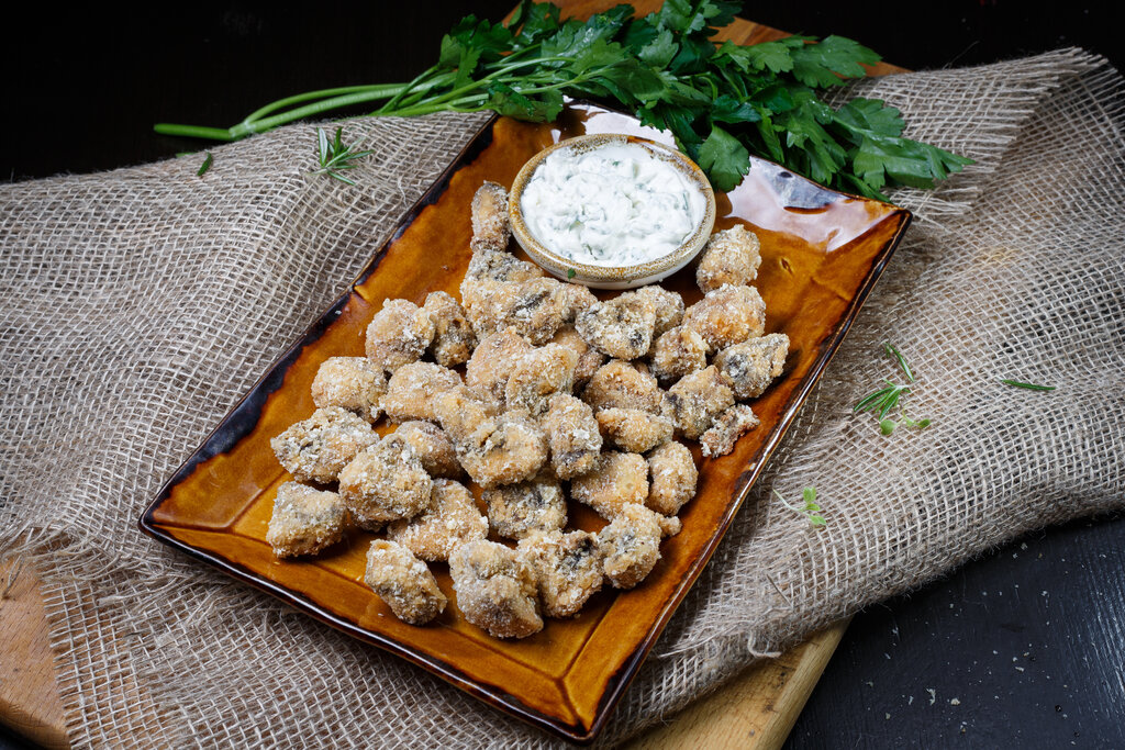Air Fryer Mushrooms Recipe, breaded mushrooms coated in spiced seasonings