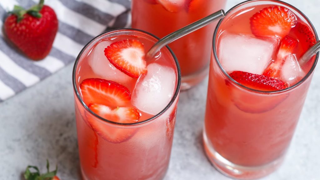 strawberry-acai-refresher-recipe