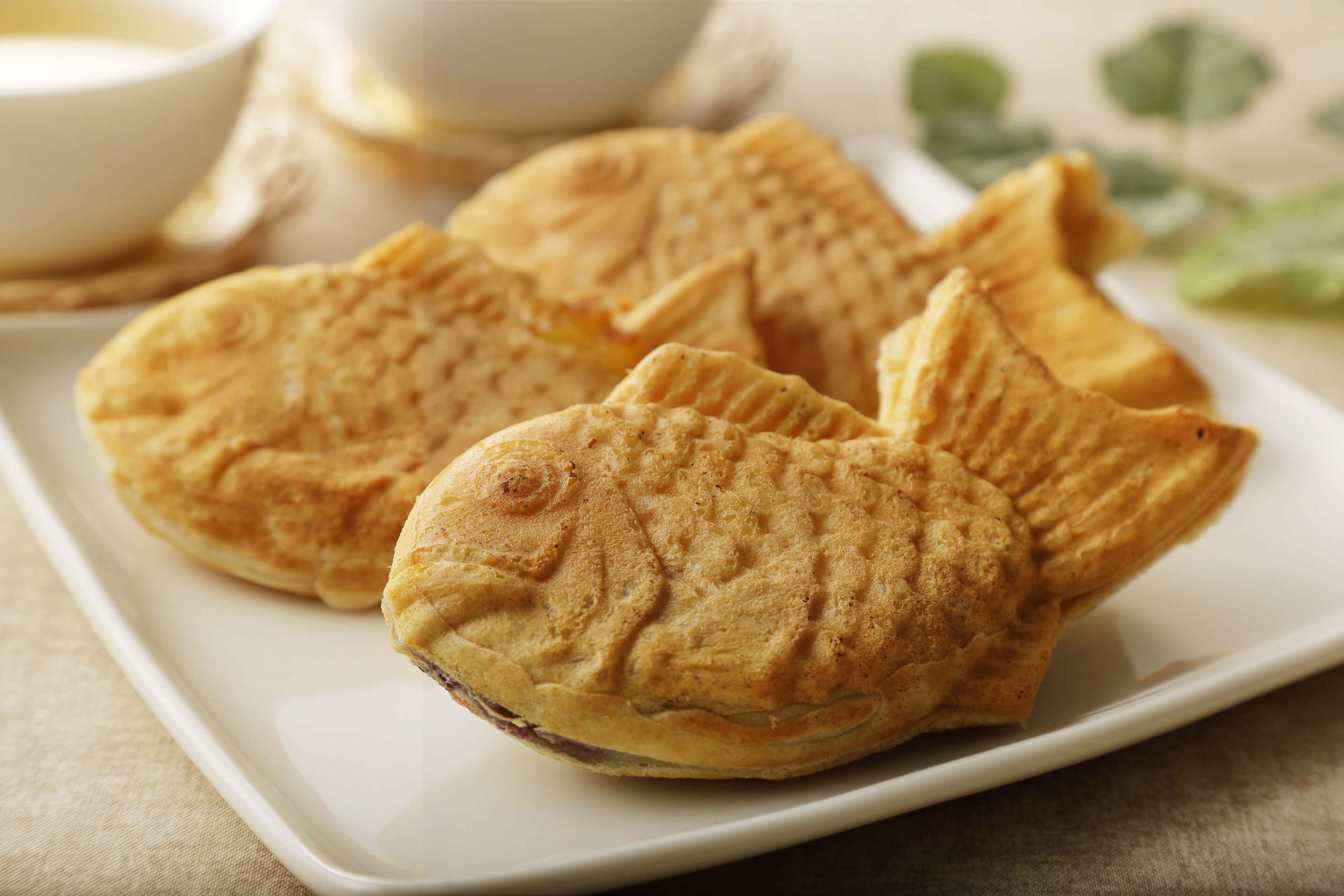 Fish-shaped bread filled with sweet red beans (붕어빵 Bungeoppang