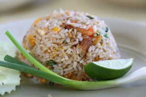 vietnamese fried rice with green onion and lime