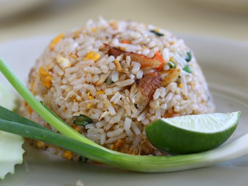 vietnamese fried rice with green onion and lime