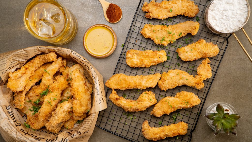 Copycat Applebee's Chicken Tenders with Paprika Honey Mustard