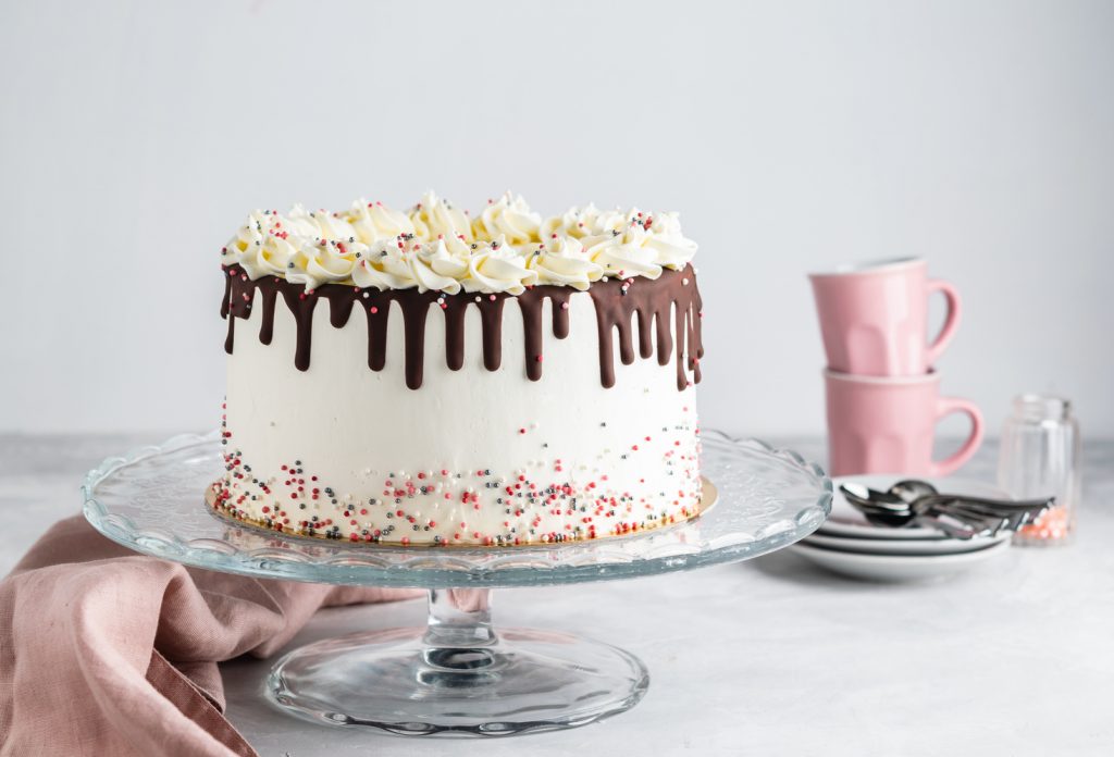 chocolate-drip-cake-recipe