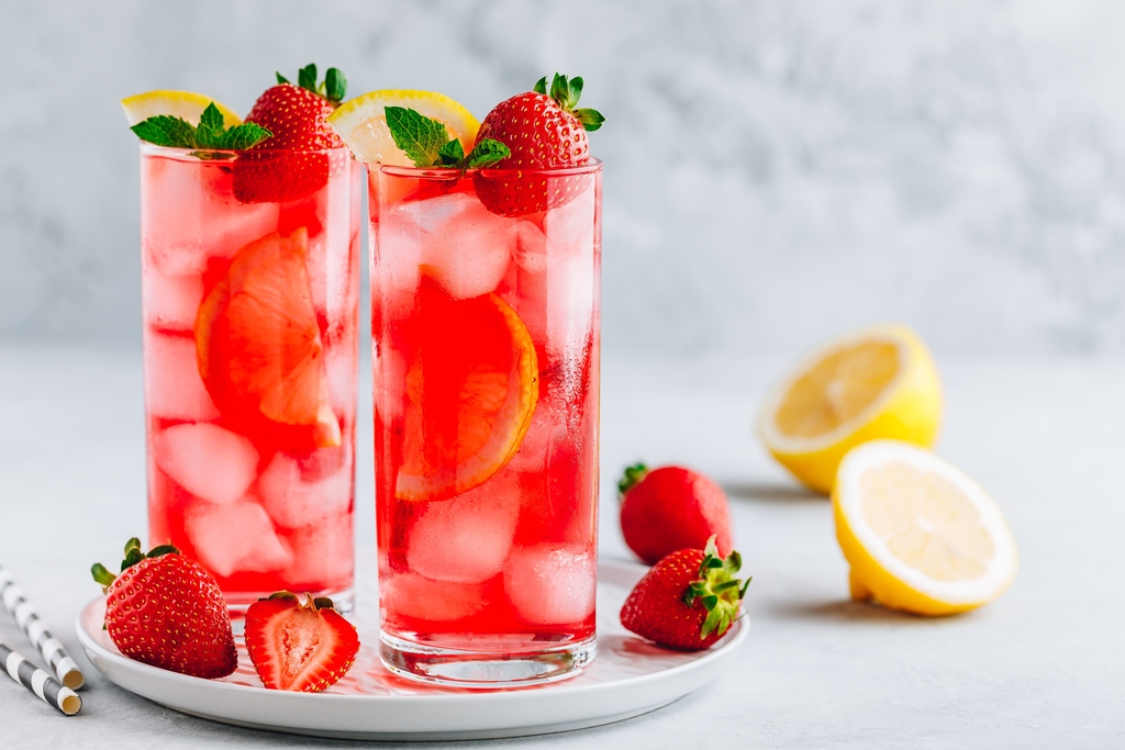 Loaded Strawberry Lemonade Vodka Cocktail