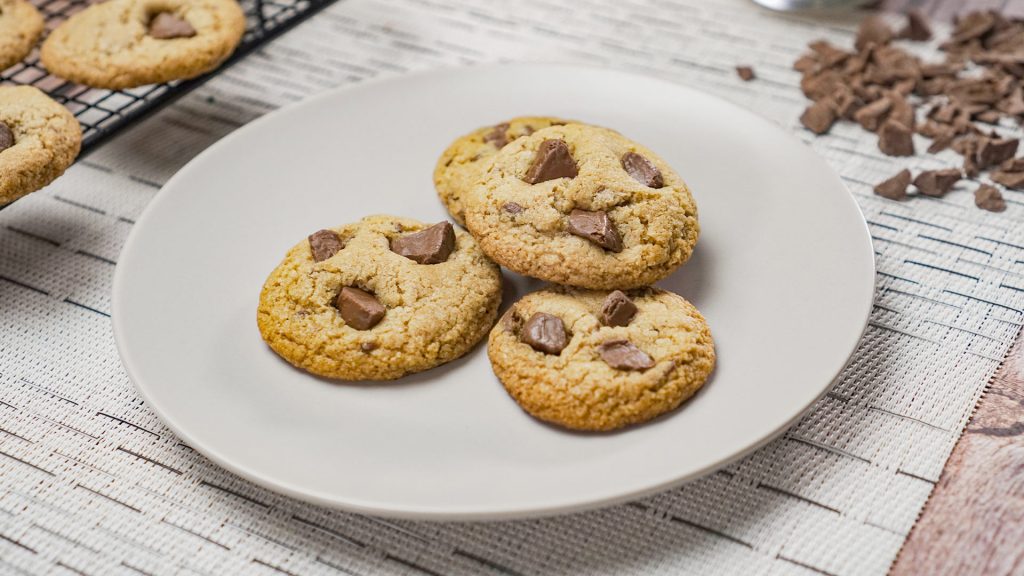 Gluten-Free Cookies with Chocolate Chunks