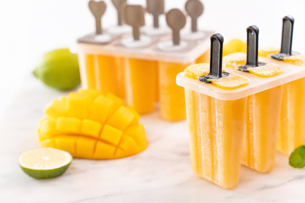 mango popsicles, frozen mango fruit pops