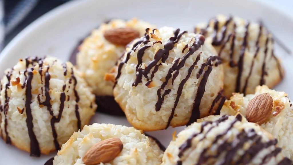 Almond Coconut Macaroons Recipe